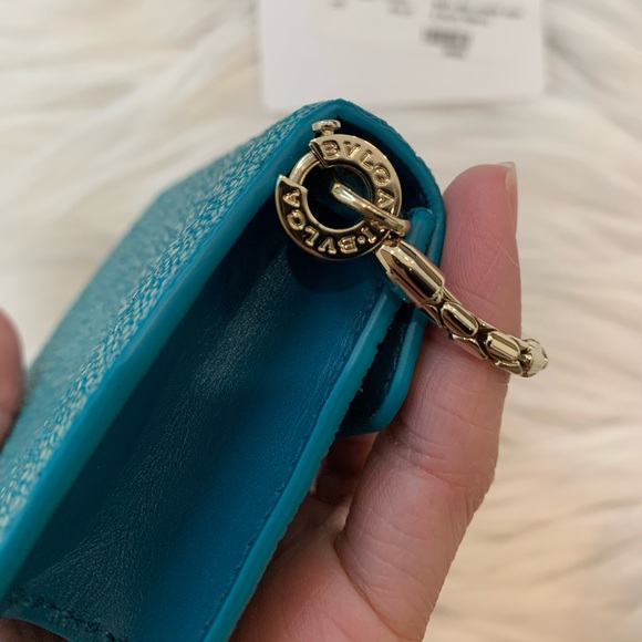 ❌SOLD ❌Bvlgari stingray serpenti forever bag charm - Picture 12 of 12